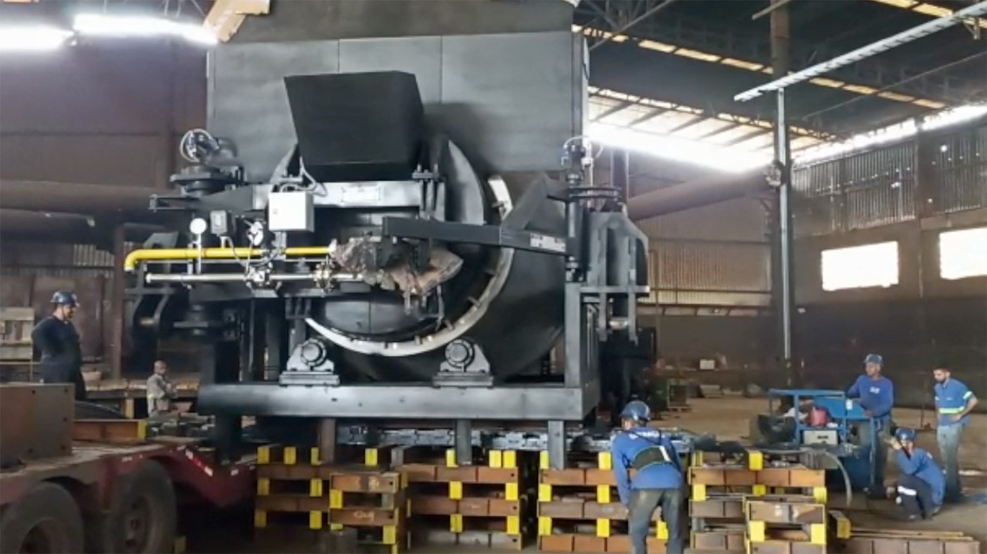 Movimentação industrial de forno com sistema hidráulico